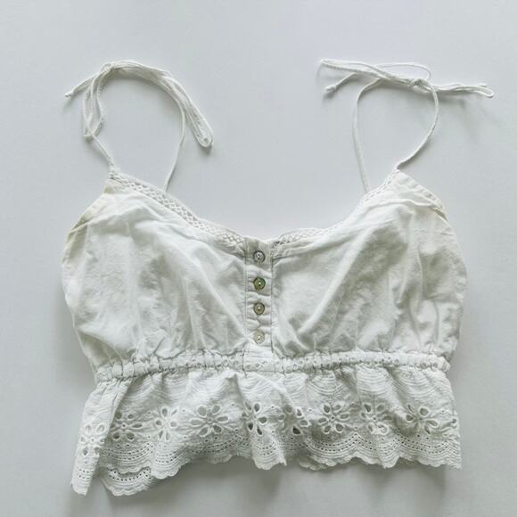 Blue Blush Eyelet Crop Top White Size Medium Cotton Beach Boho Cute - Picture 1 of 5